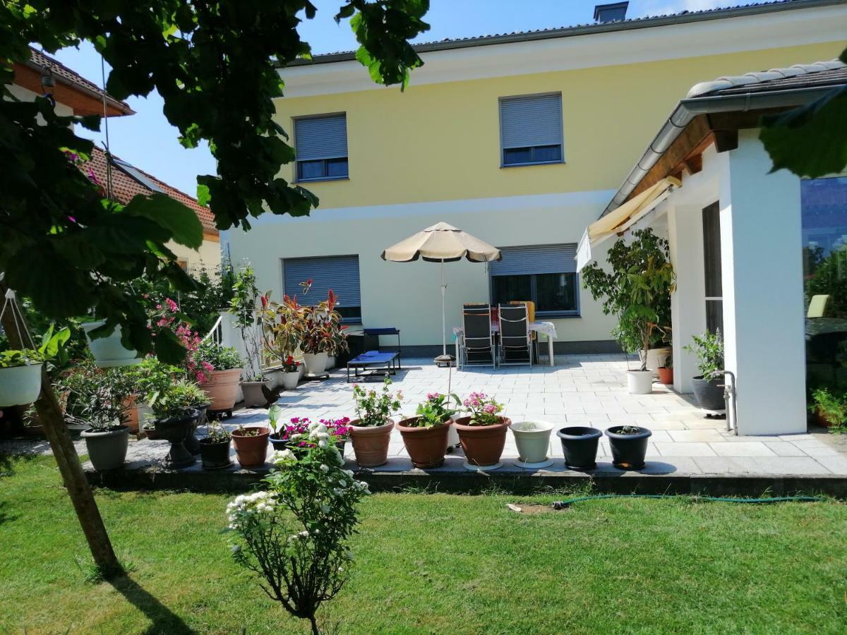 Campingblick-Gaestehaus-Ferienwohnungen Podersdorf am See Eksteriør billede