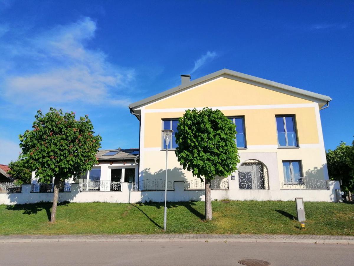 Campingblick-Gaestehaus-Ferienwohnungen Podersdorf am See Eksteriør billede